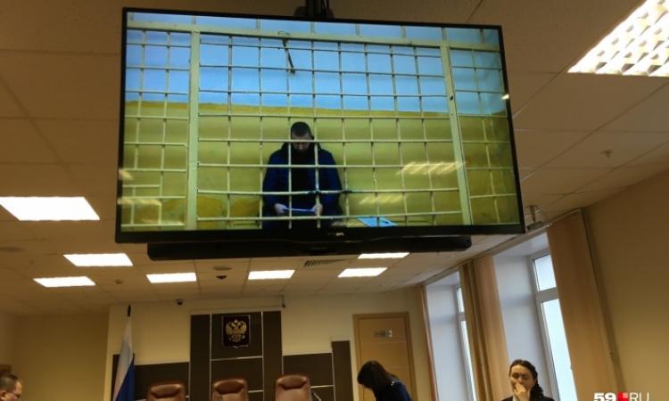 Андрей Рашидов давал показания по видеосвязи из соликамского СИЗО  Фото: Вероника Свизева